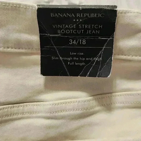 Banana Republic Low Rise Bootcut Jean - Picture 4 of 7